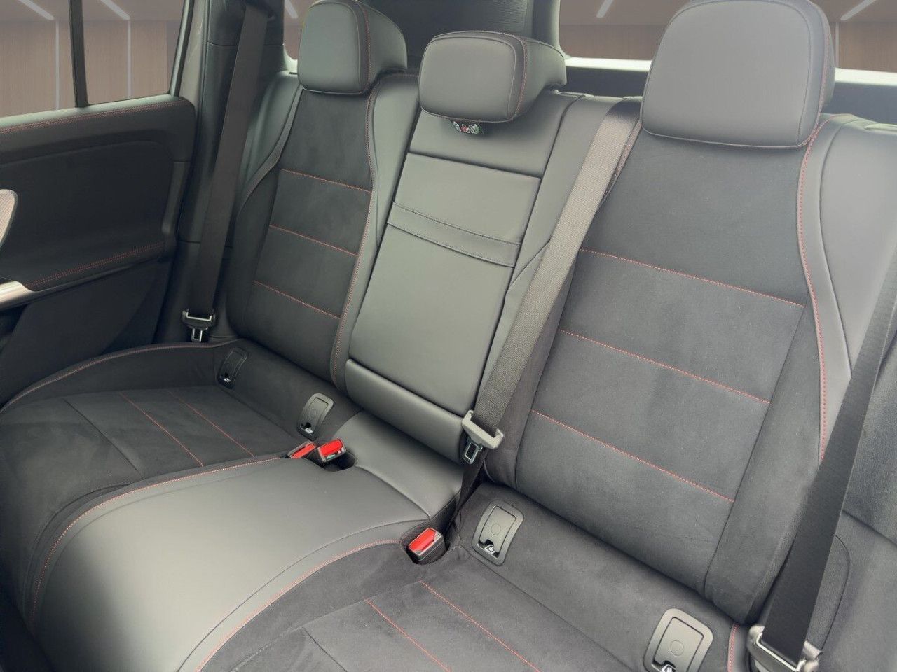 Mercedes-Benz GLB – Bild 15