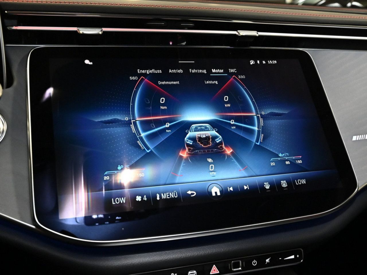 Mercedes-Benz E-Klasse – Bild 13