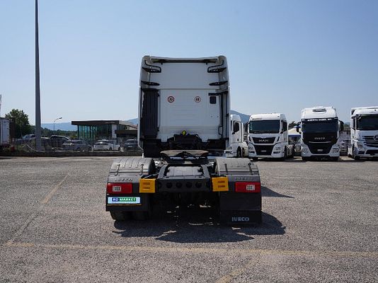 Vehicle image 5 / 15