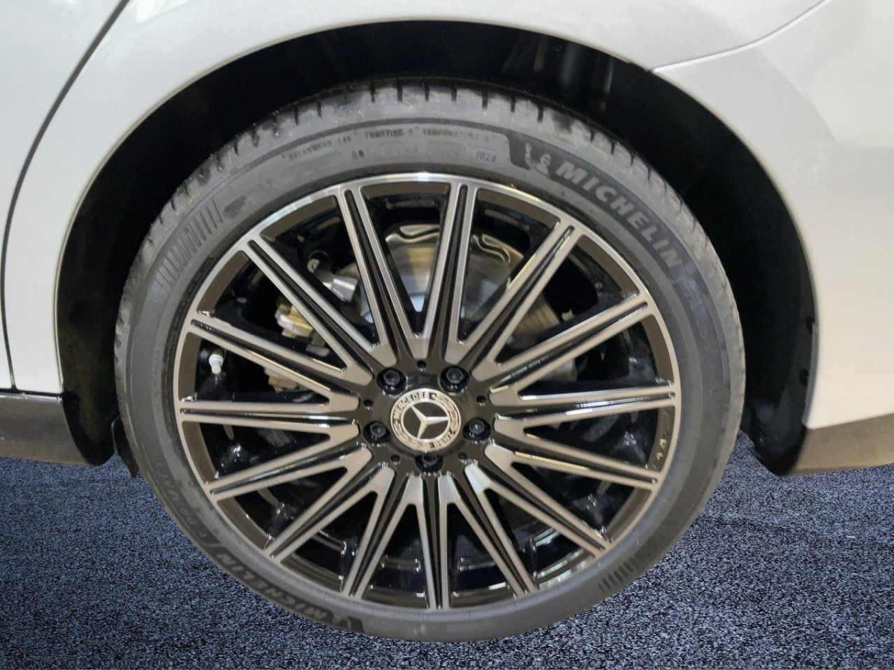 Fahrzeugbild 14 / 18