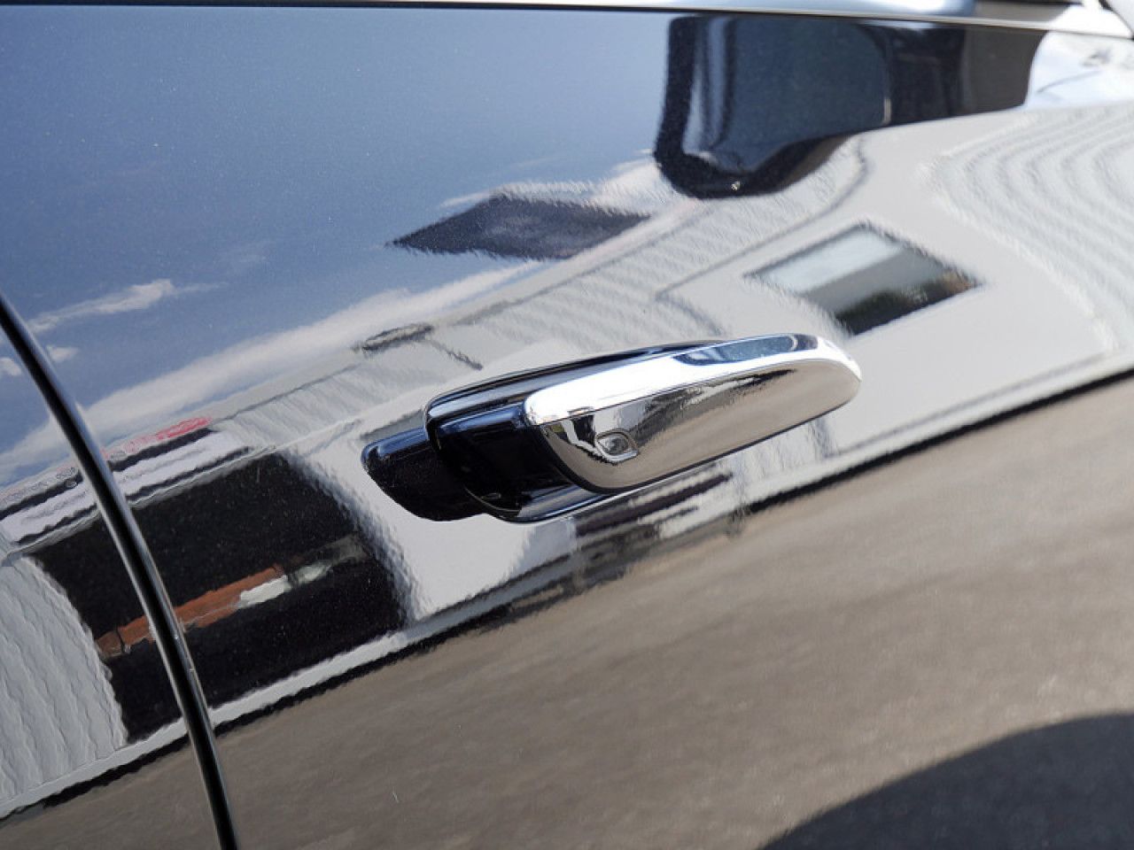 Mercedes-Benz E-Klasse – Bild 9