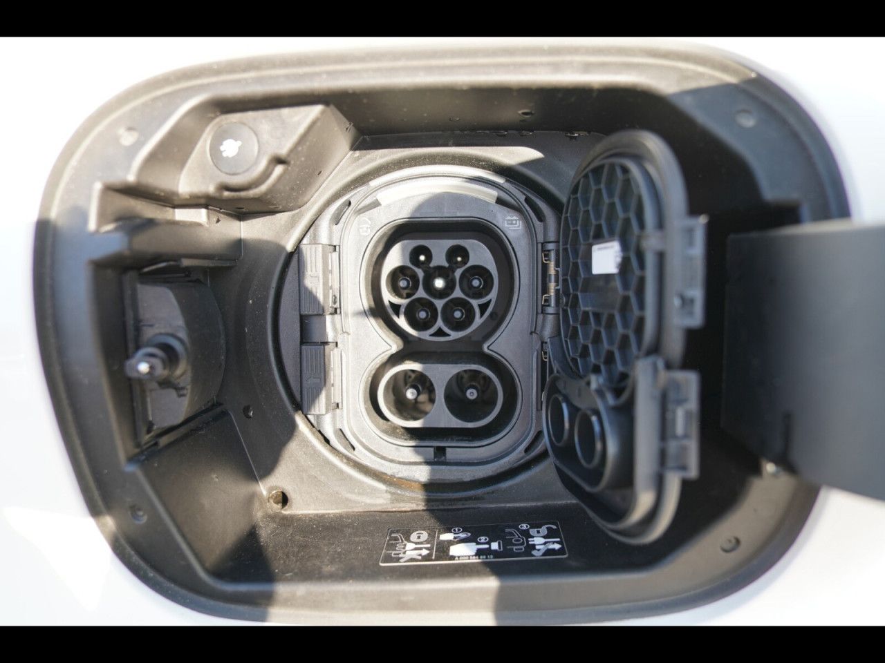 Mercedes-Benz EQB – Bild 25