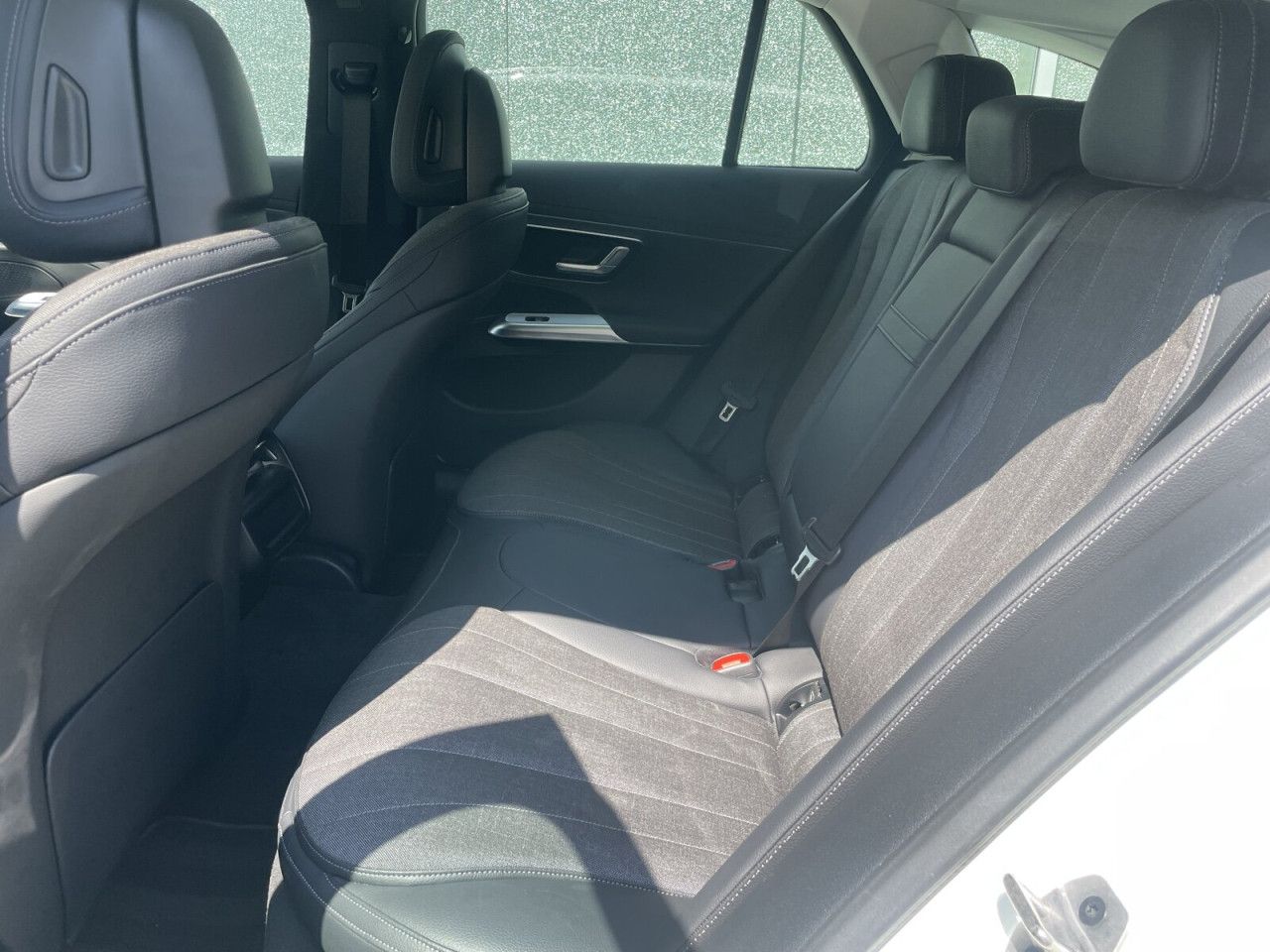 Mercedes-Benz E-Klasse – Bild 11