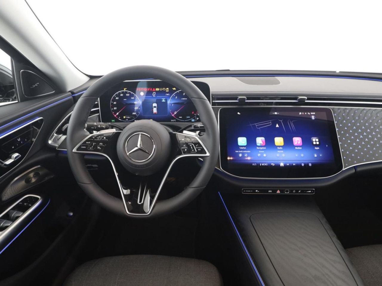 Mercedes-Benz E-Klasse – Bild 10