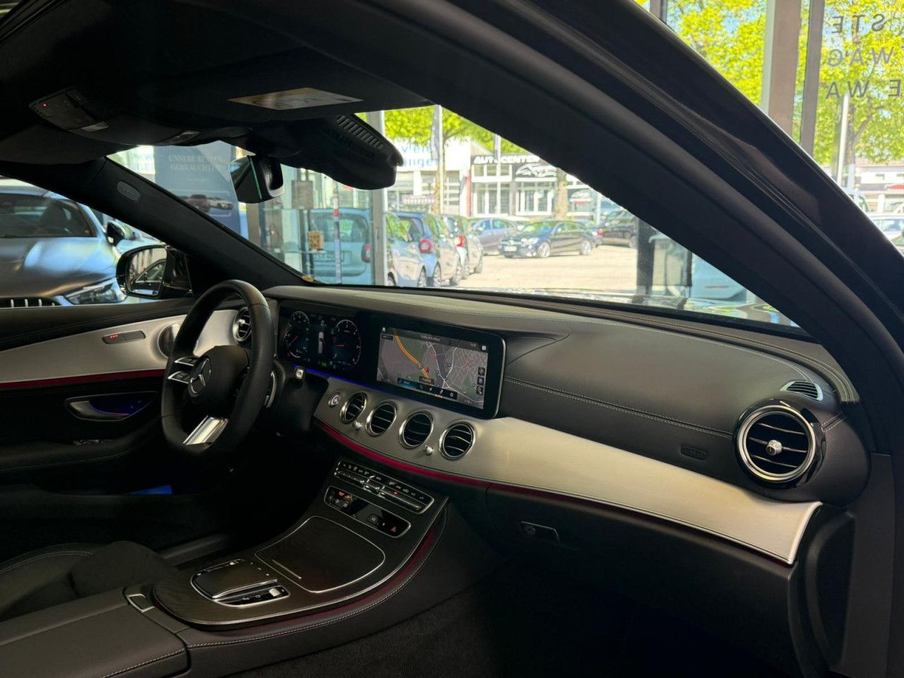 Mercedes-Benz E-Klasse – Bild 19