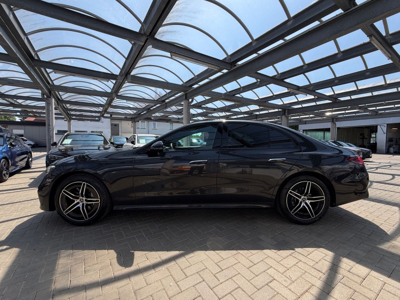 Mercedes-Benz E-Klasse – Bild 2