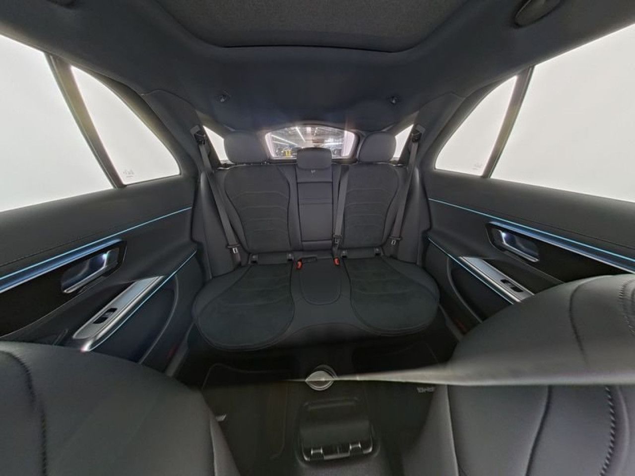 Mercedes-Benz E-Klasse – Bild 8