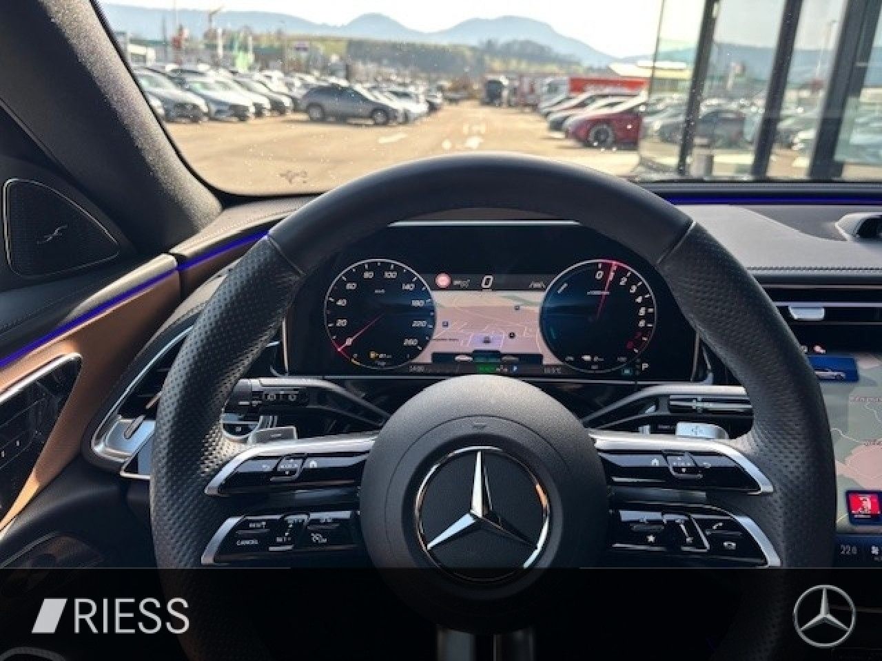 Mercedes-Benz E-Klasse – Bild 12