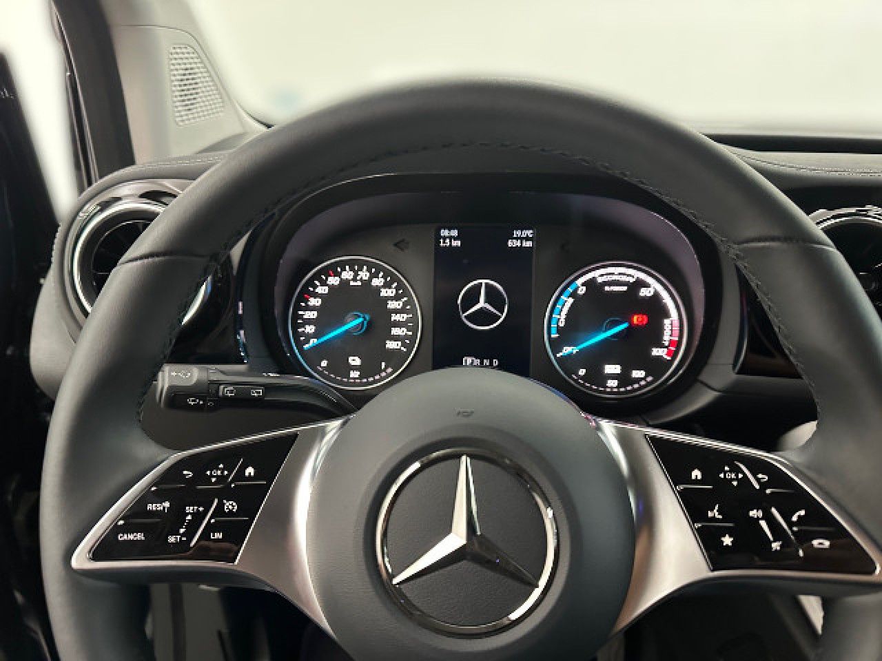 Mercedes-Benz EQT – Bild 8