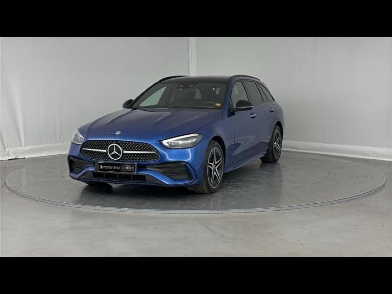 Photo du v&eacute;hicule 1 / 18