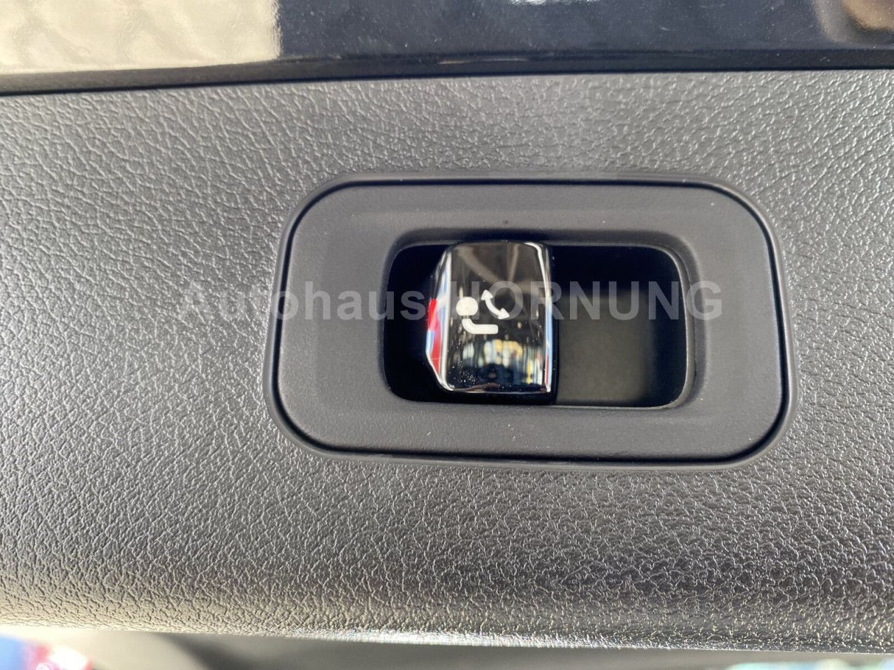Mercedes-Benz E-Klasse – Bild 6