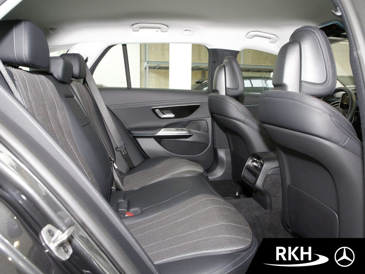 Mercedes-Benz E-Klasse – Bild 9