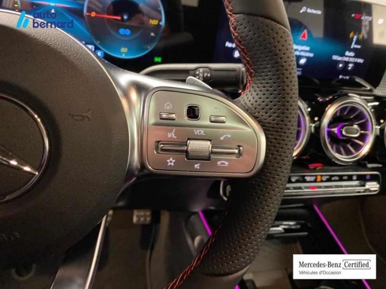 Photo du v&eacute;hicule 14 / 18