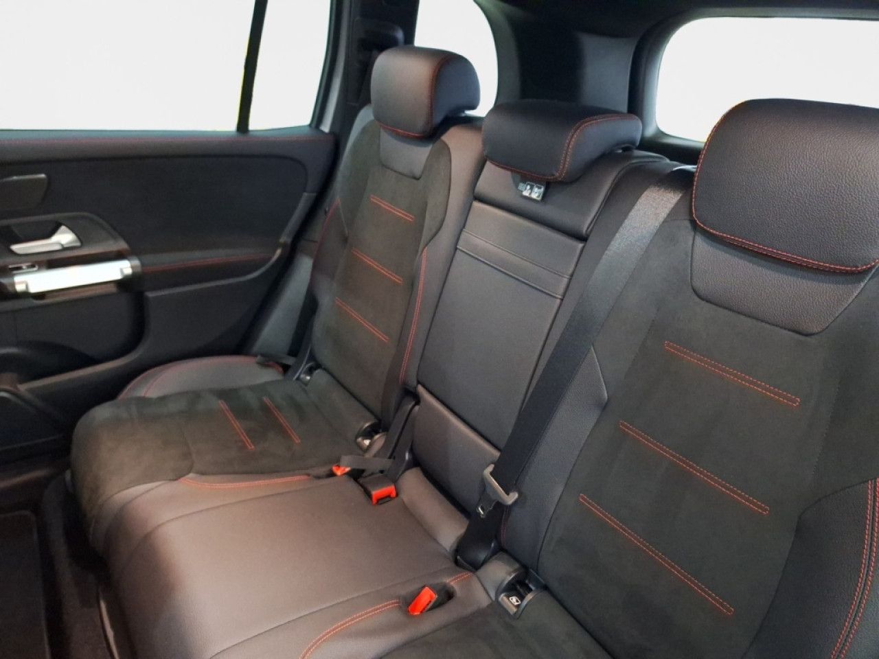 Mercedes-Benz GLB – Bild 15