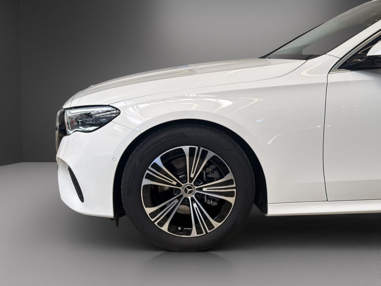 Mercedes-Benz E-Klasse – Bild 4