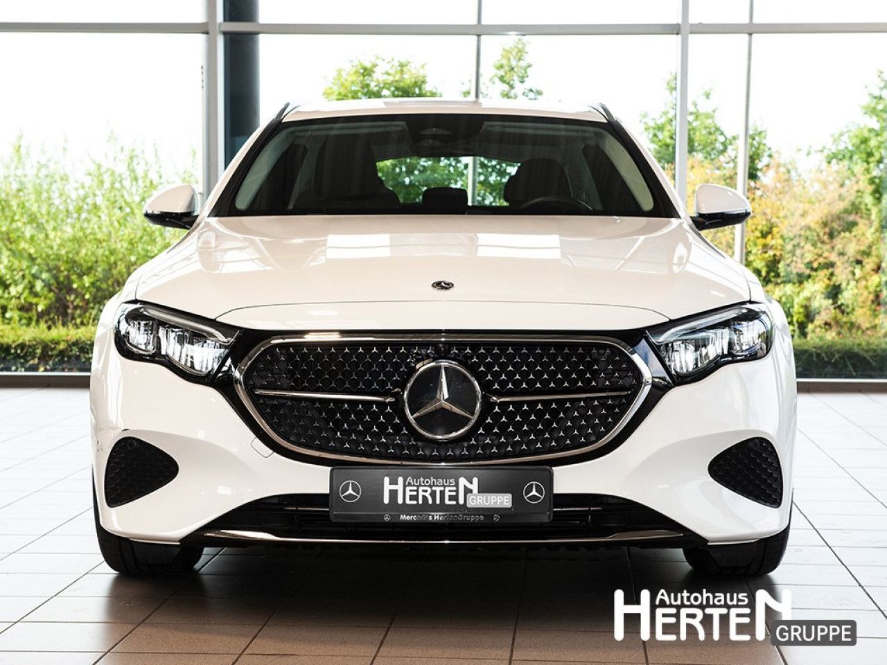 Mercedes-Benz E-Klasse – Bild 6
