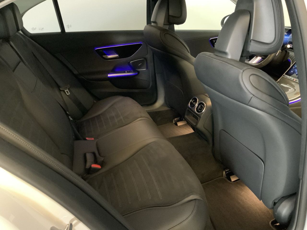 Mercedes-Benz C-Klasse – Bild 16
