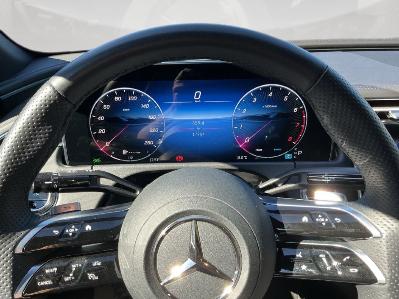 Mercedes-Benz E-Klasse – Bild 15