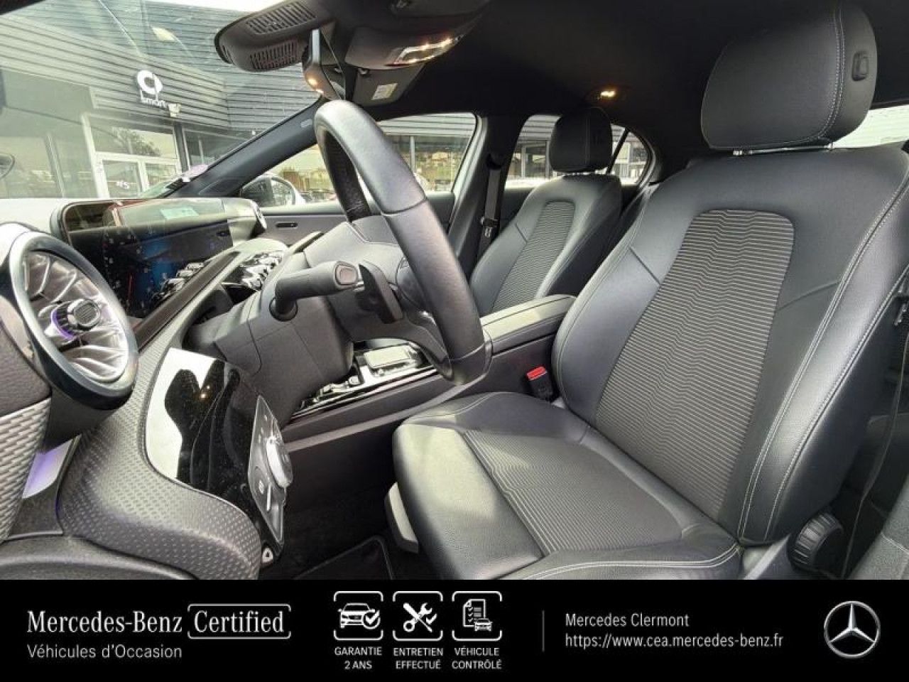 Photo du v&eacute;hicule 14 / 18