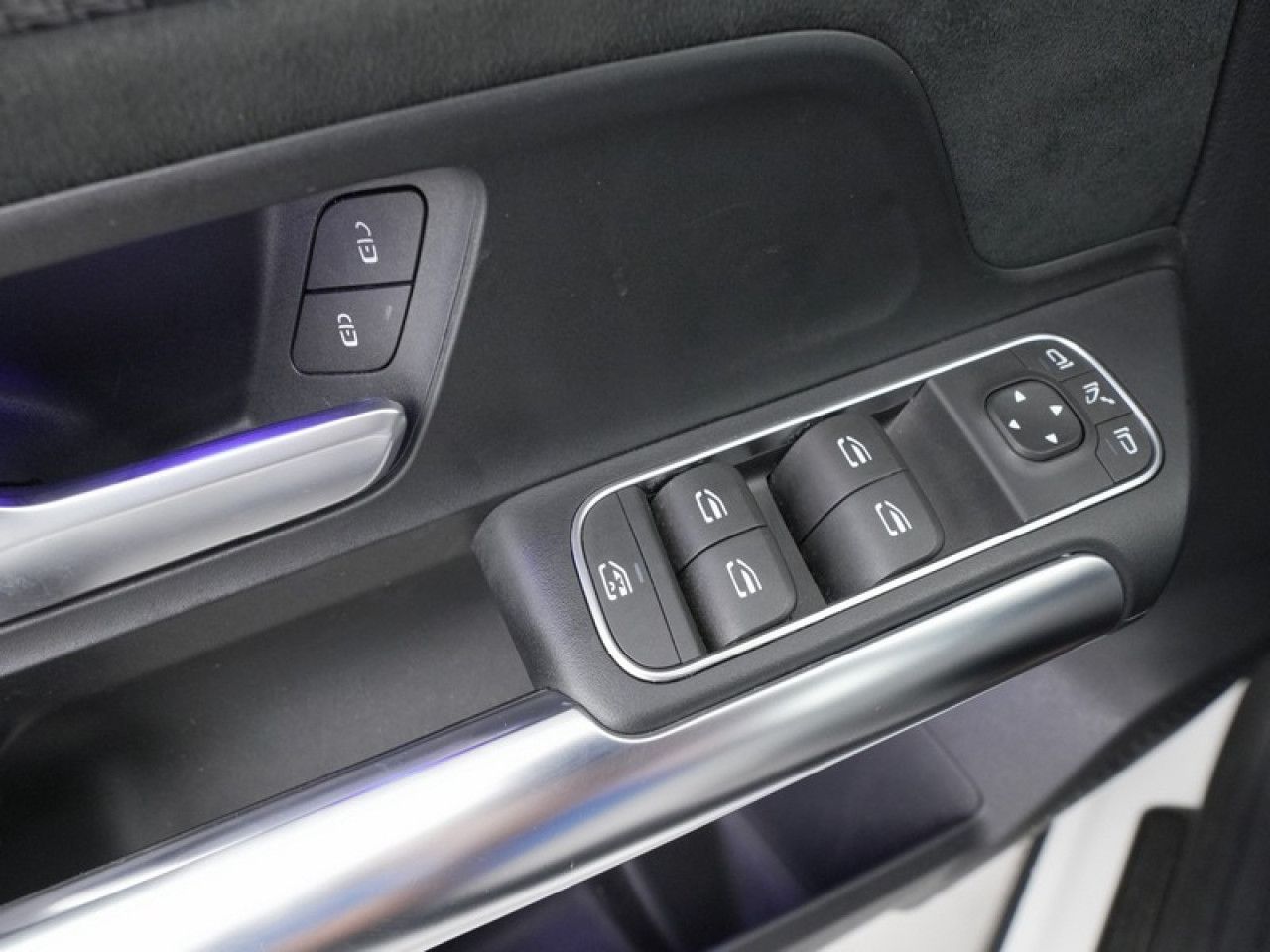 Imagem do veículo 16 / 24