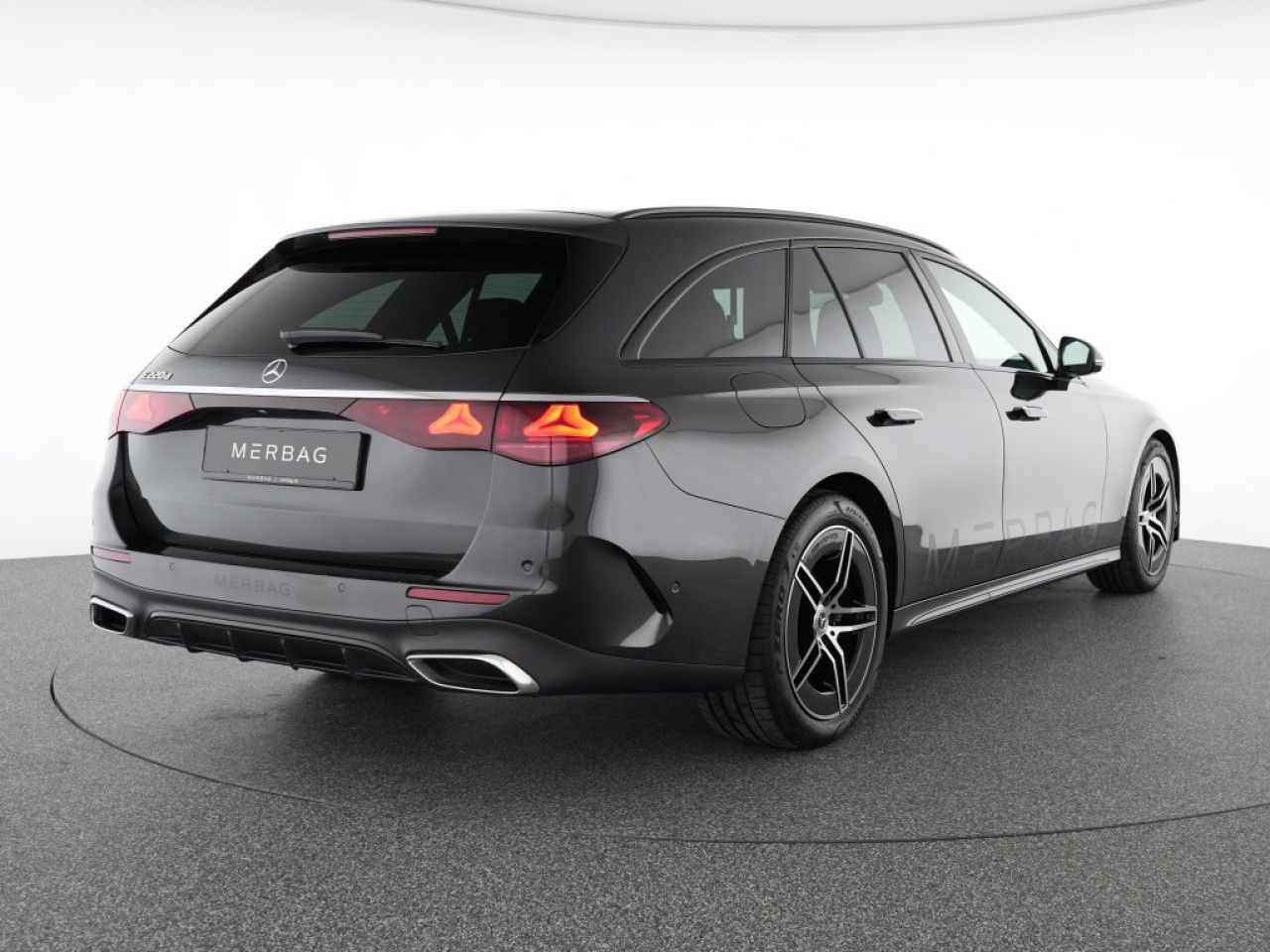 Mercedes-Benz E-Klasse – Bild 3
