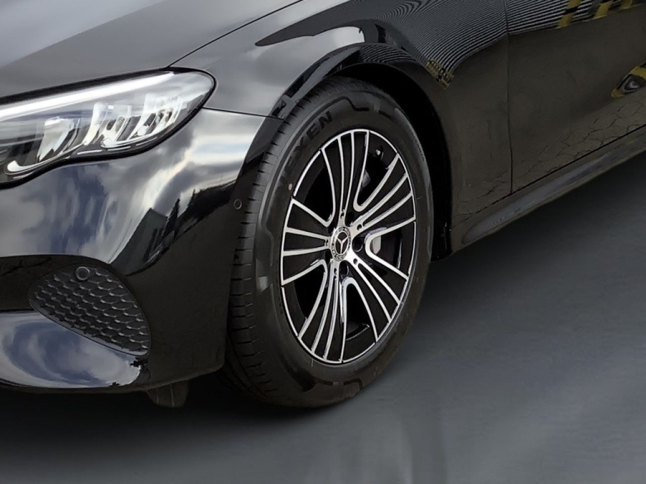 Mercedes-Benz E-Klasse – Bild 4