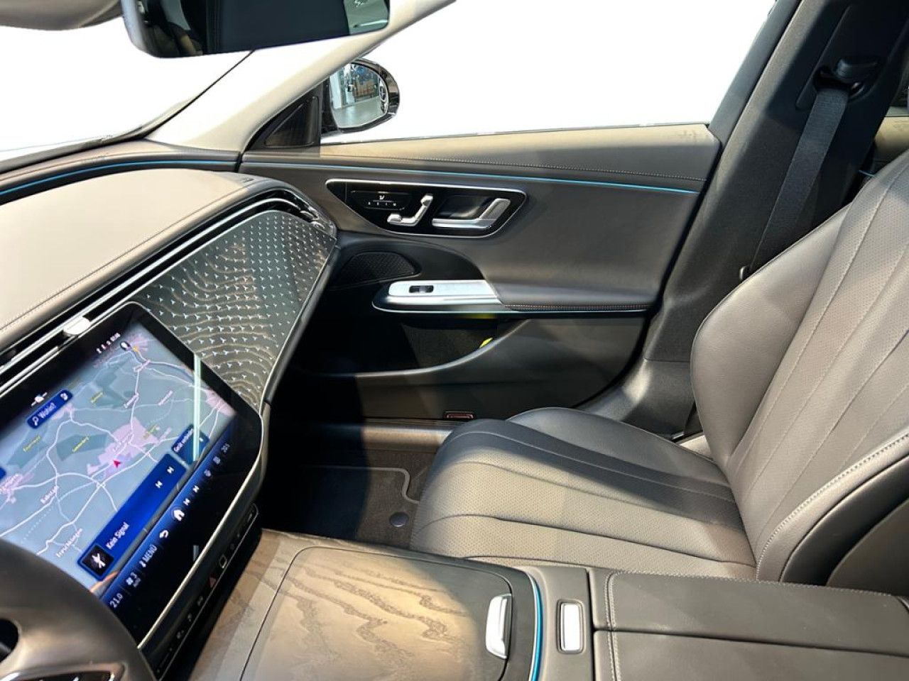 Mercedes-Benz E-Klasse – Bild 7