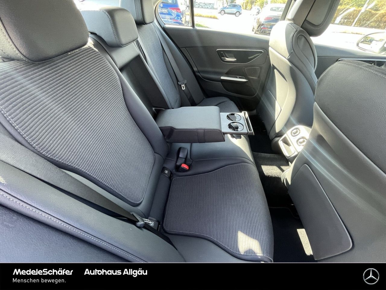 Mercedes-Benz C-Klasse – Bild 16
