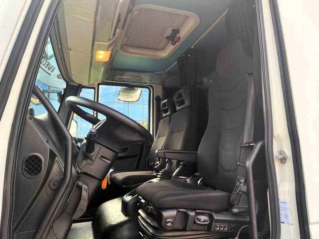 IVECO | 180E28/P ISOTERMICO CON FRIGO E SPONDA