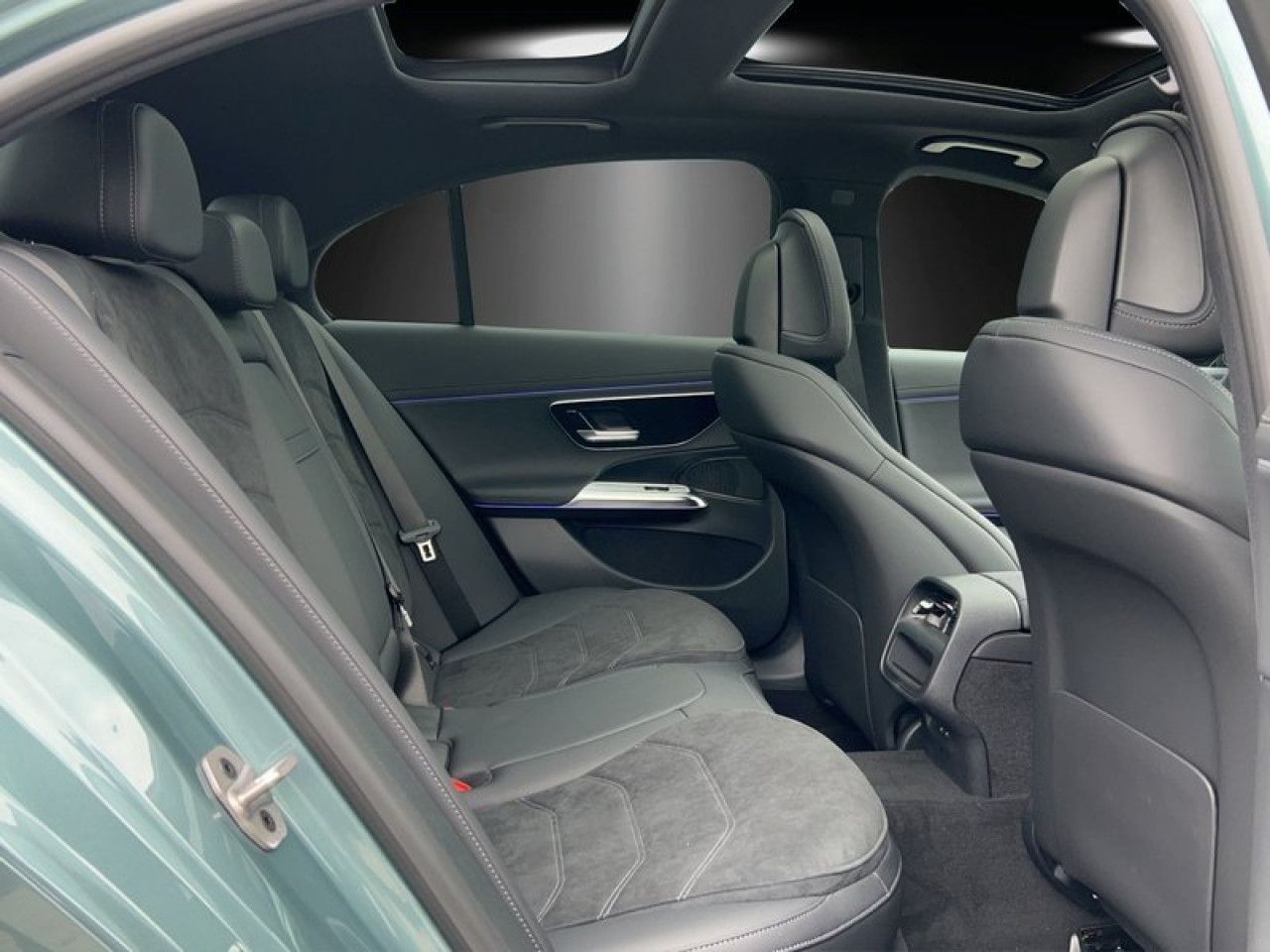 Mercedes-Benz E-Klasse – Bild 11