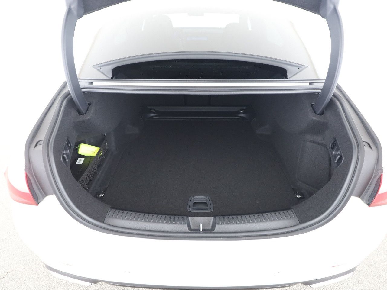 Mercedes-Benz E-Klasse – Bild 15