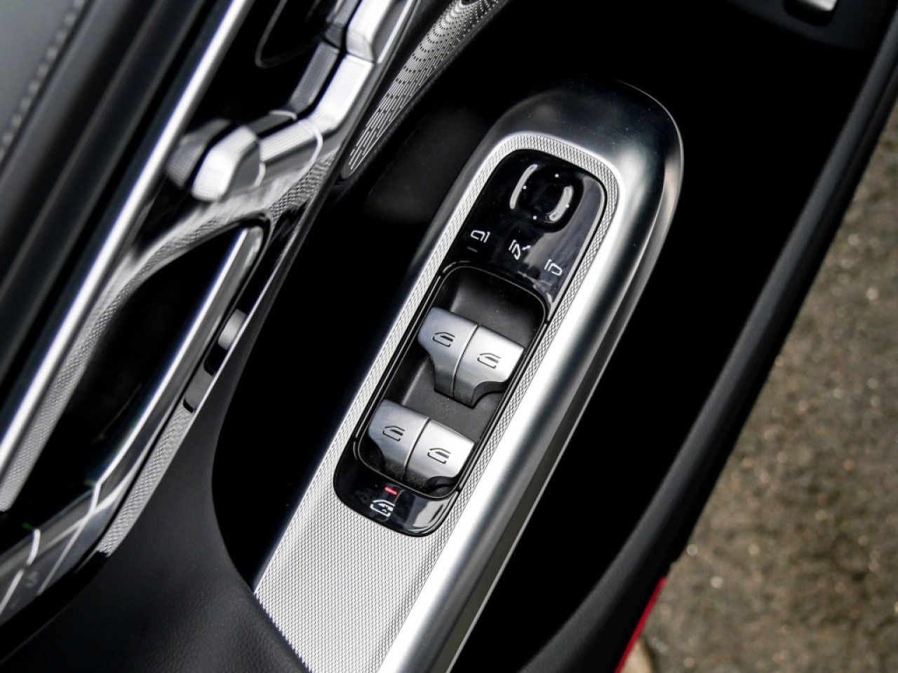 Mercedes-Benz E-Klasse – Bild 15