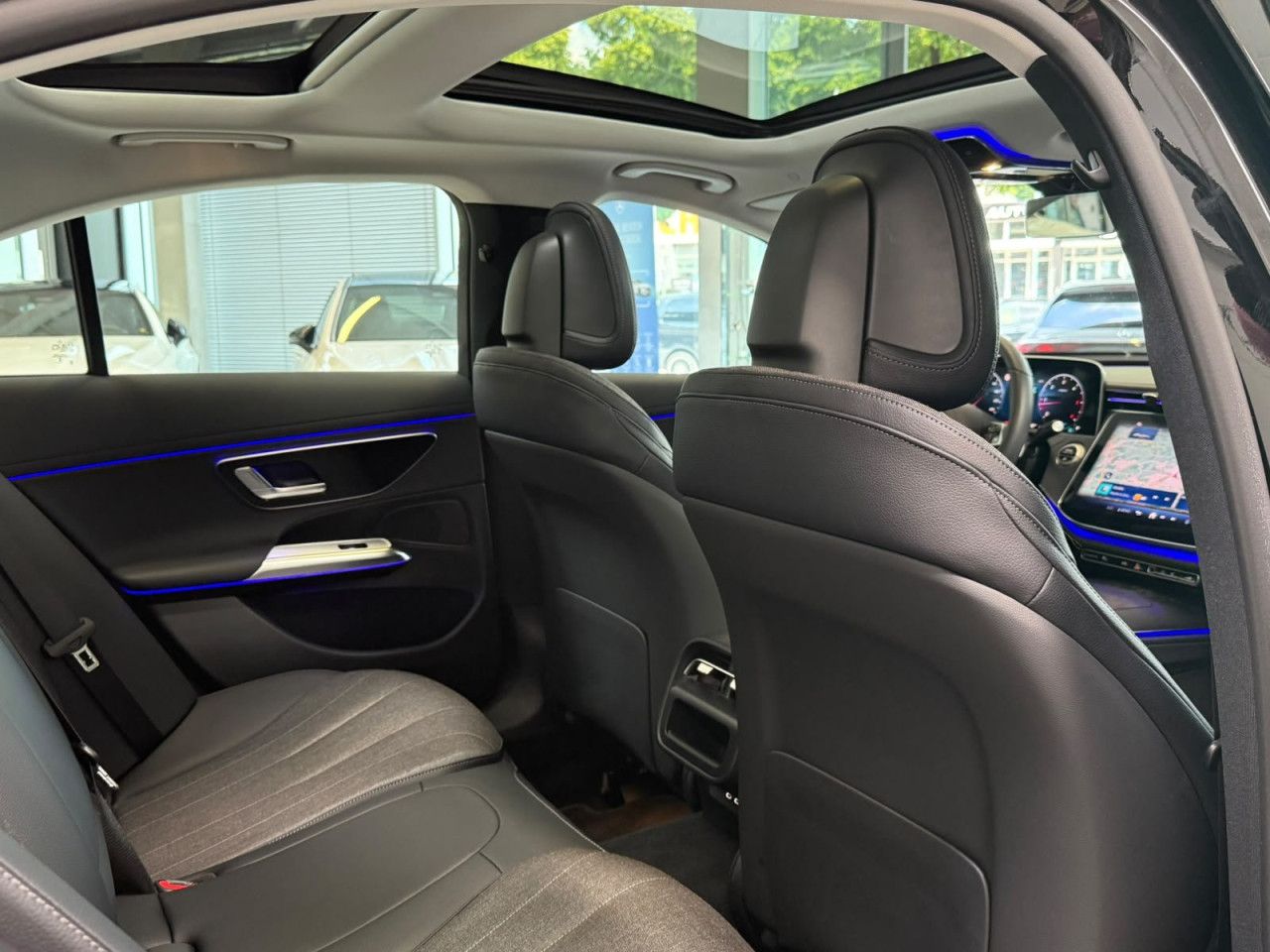 Mercedes-Benz E-Klasse – Bild 19