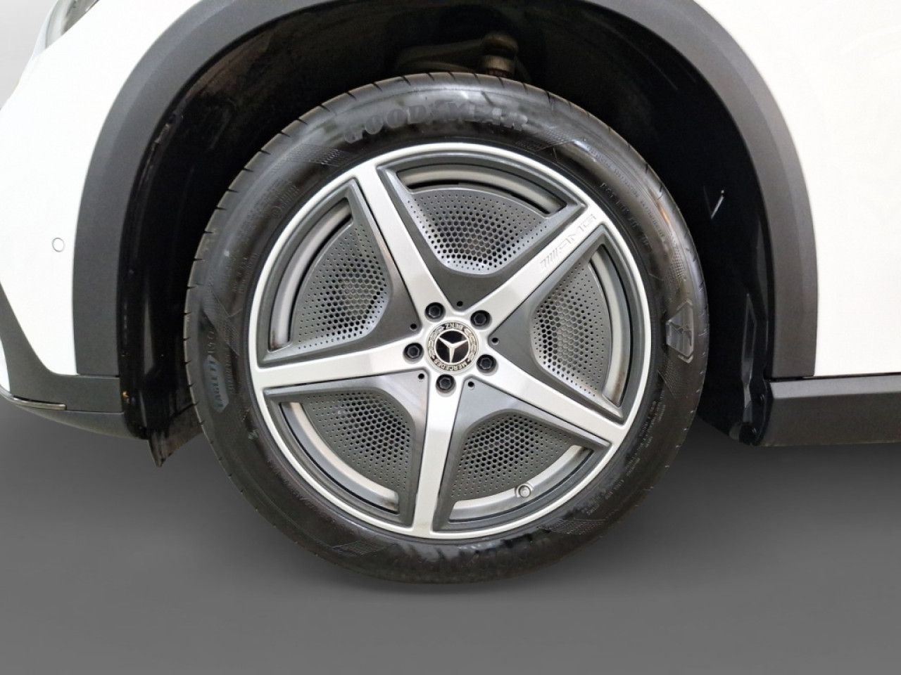 Mercedes-Benz EQE – Bild 9