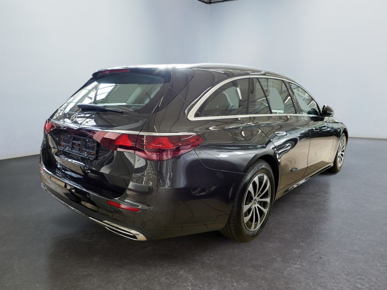 Mercedes-Benz E-Klasse – Bild 3