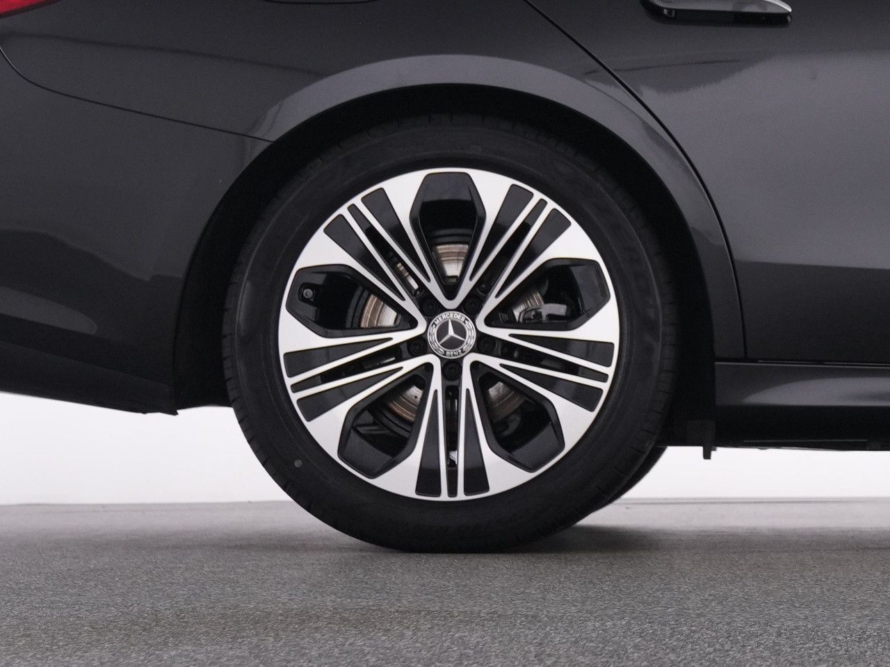 Mercedes-Benz E-Klasse – Bild 22