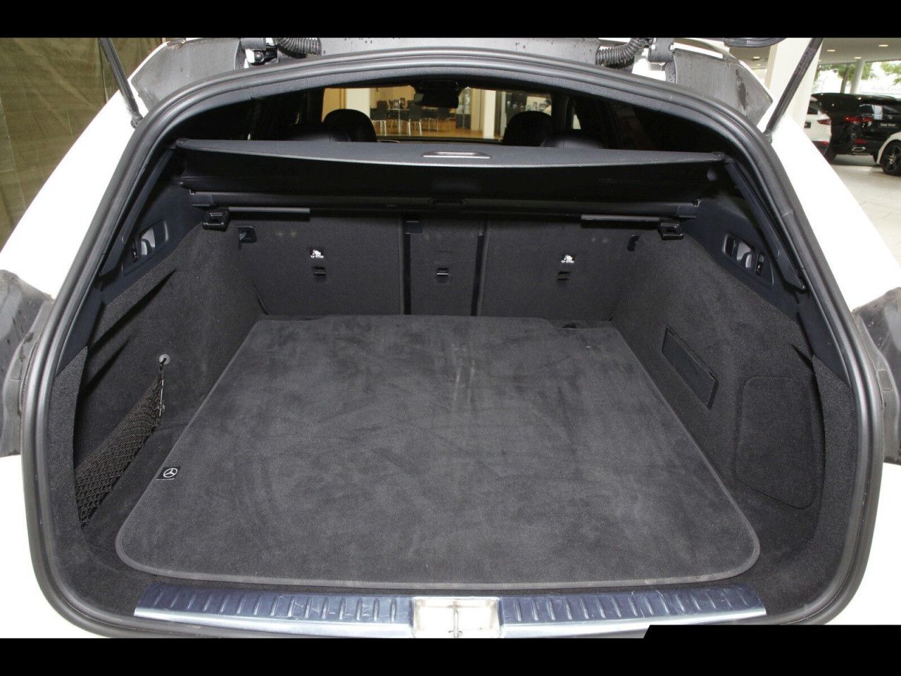 Mercedes-Benz E-Klasse – Bild 15