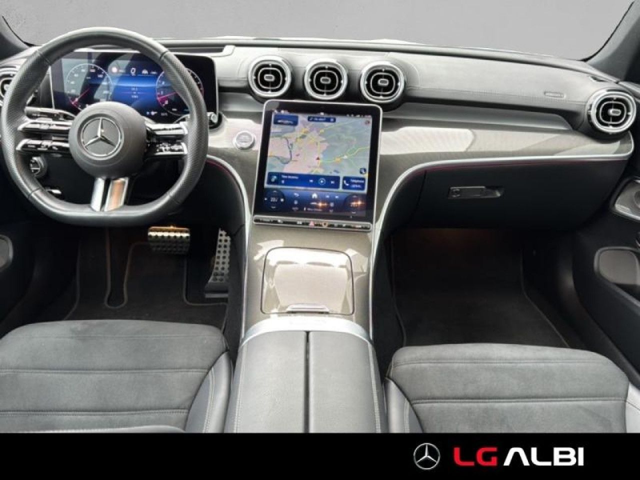 Photo du v&eacute;hicule 9 / 18