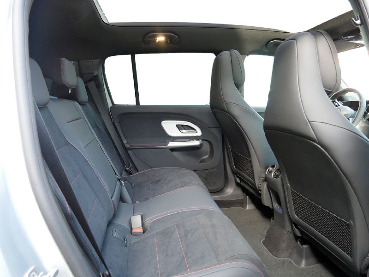 Mercedes-Benz GLB – Bild 6