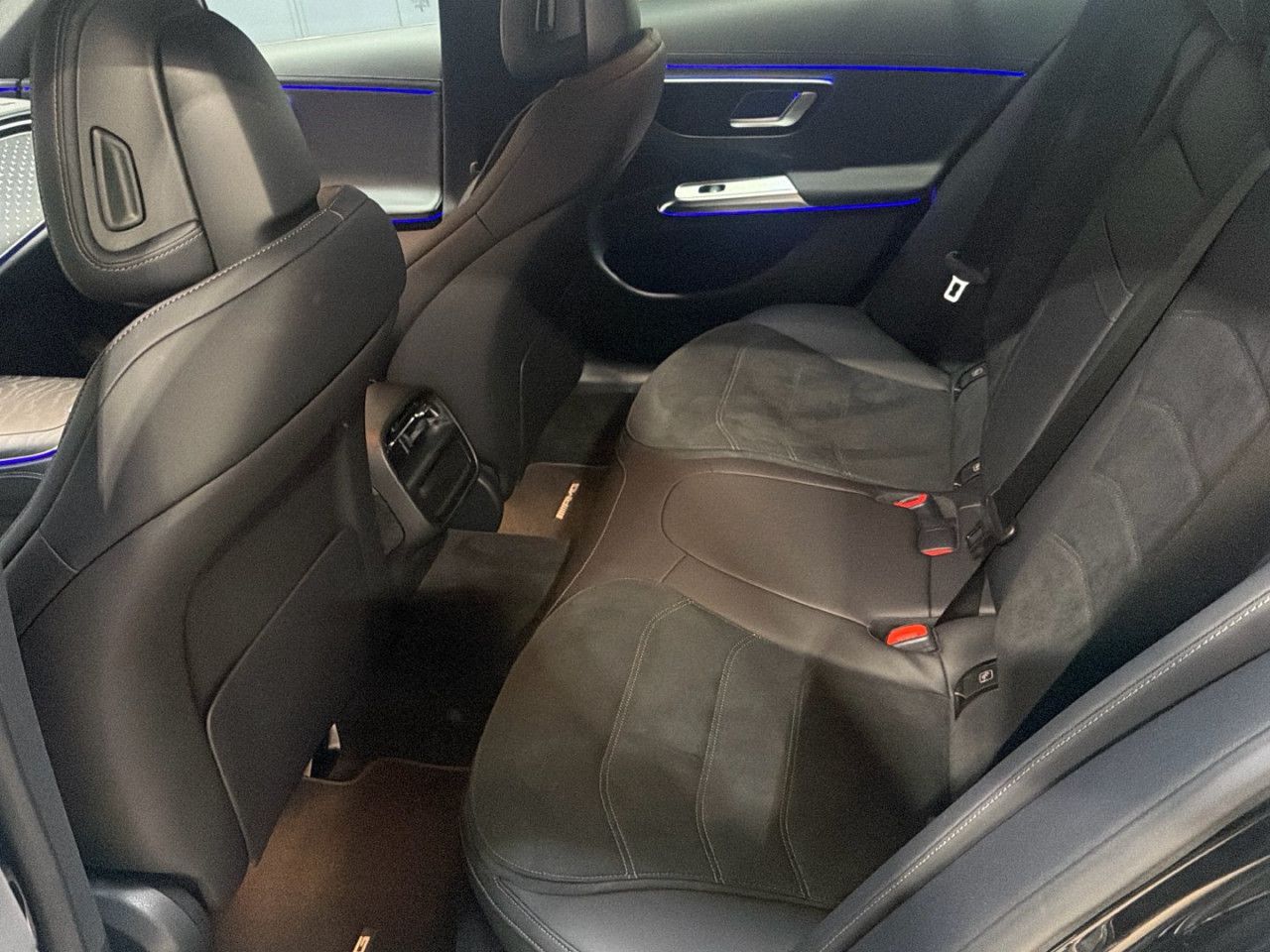 Mercedes-Benz E-Klasse – Bild 17