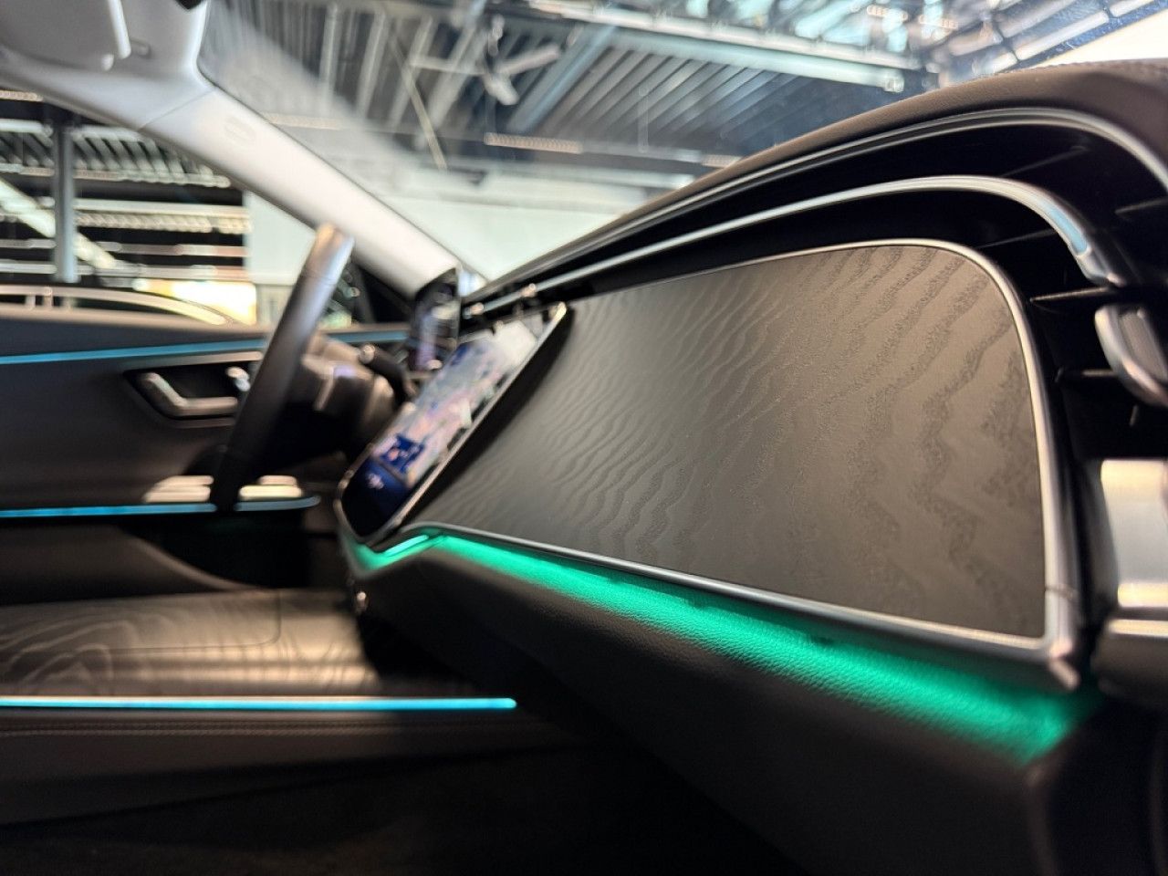 Mercedes-Benz E-Klasse – Bild 25