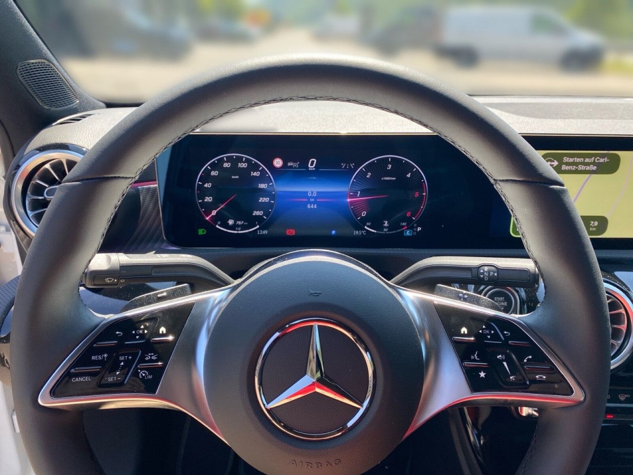 Mercedes-Benz A-Klasse – Bild 8