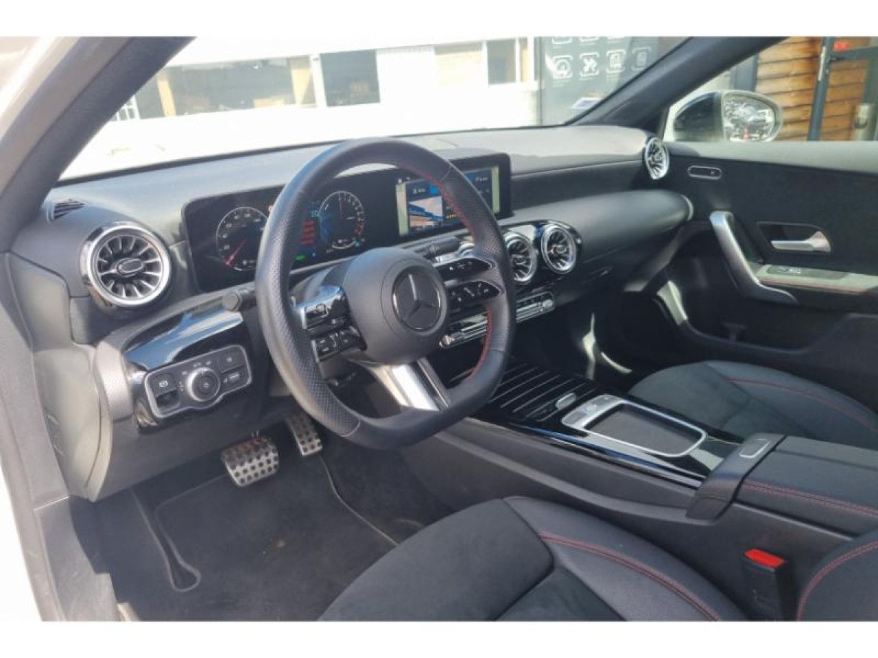 Imagem do veículo 9 / 19