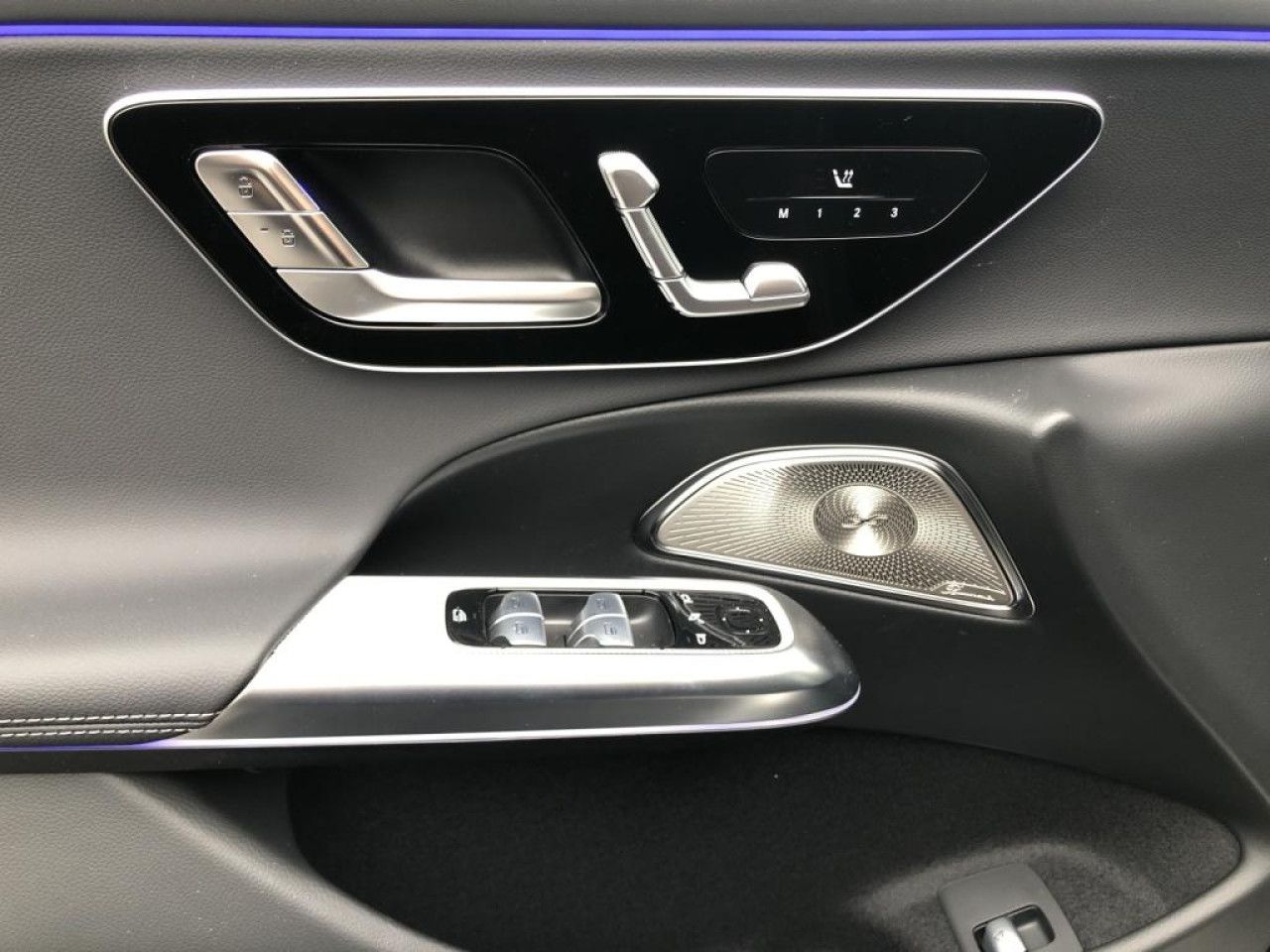 Mercedes-Benz E-Klasse – Bild 15