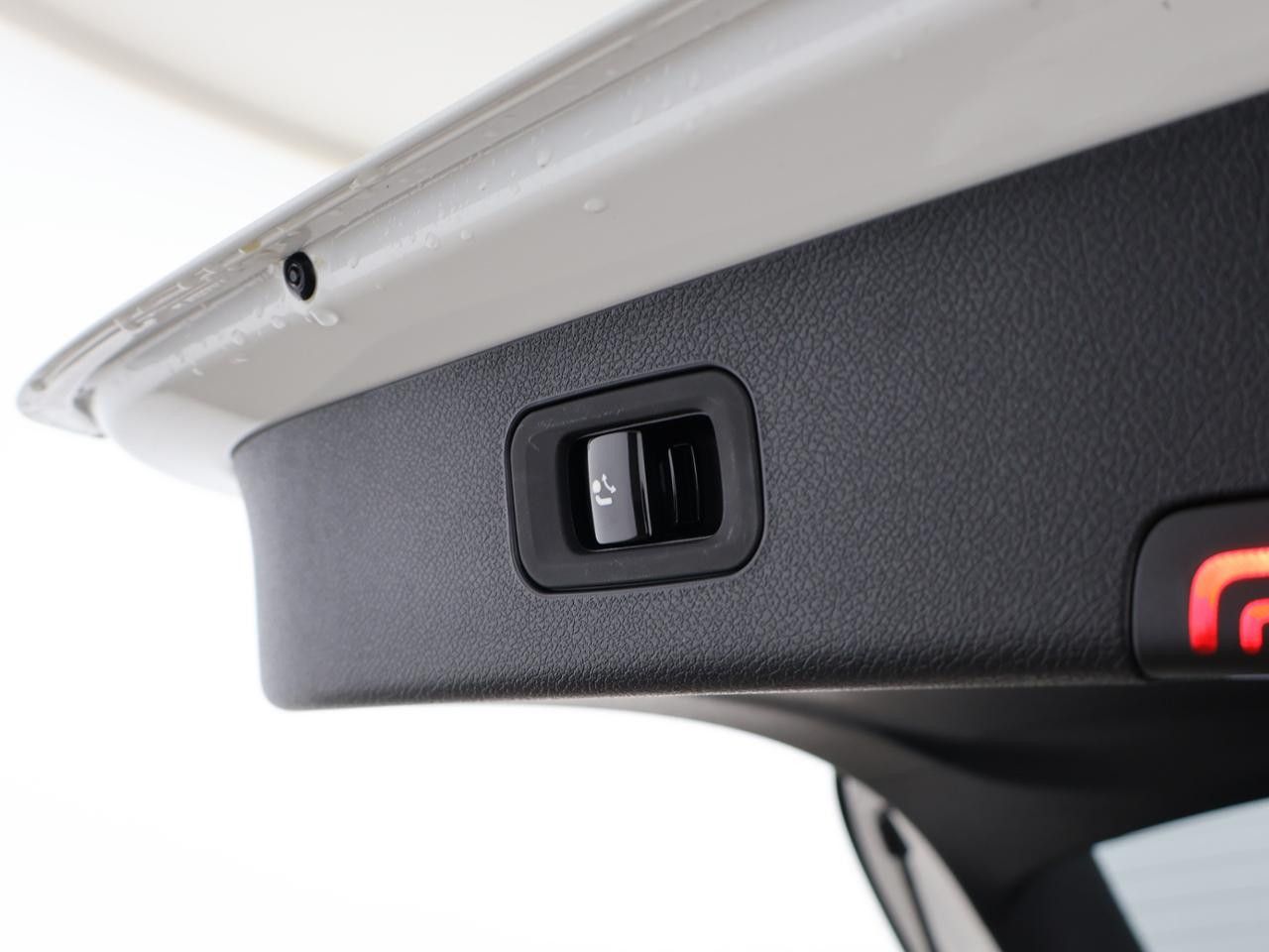 Mercedes-Benz E-Klasse – Bild 21