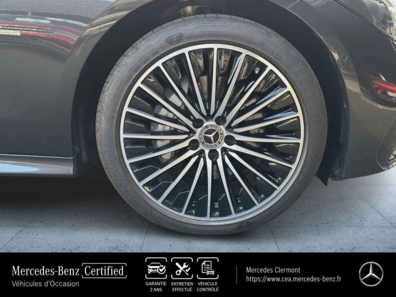 Photo du v&eacute;hicule 10 / 18