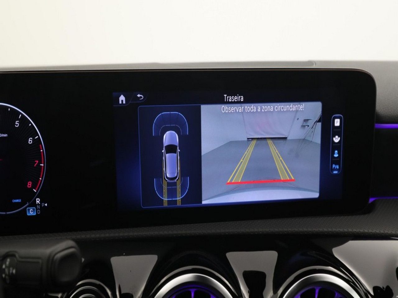 Imagem do veículo 8 / 20