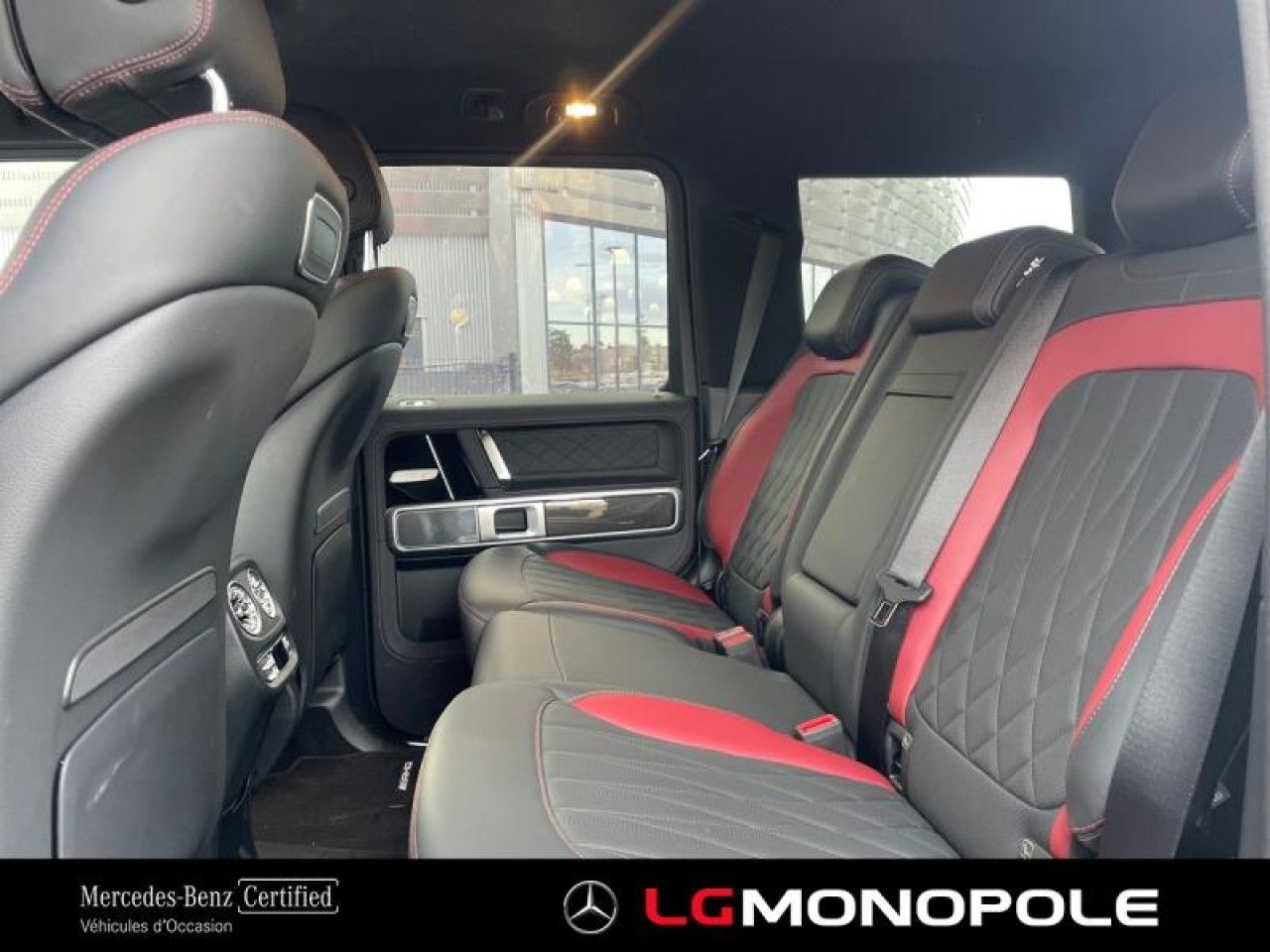 Photo du v&eacute;hicule 10 / 18