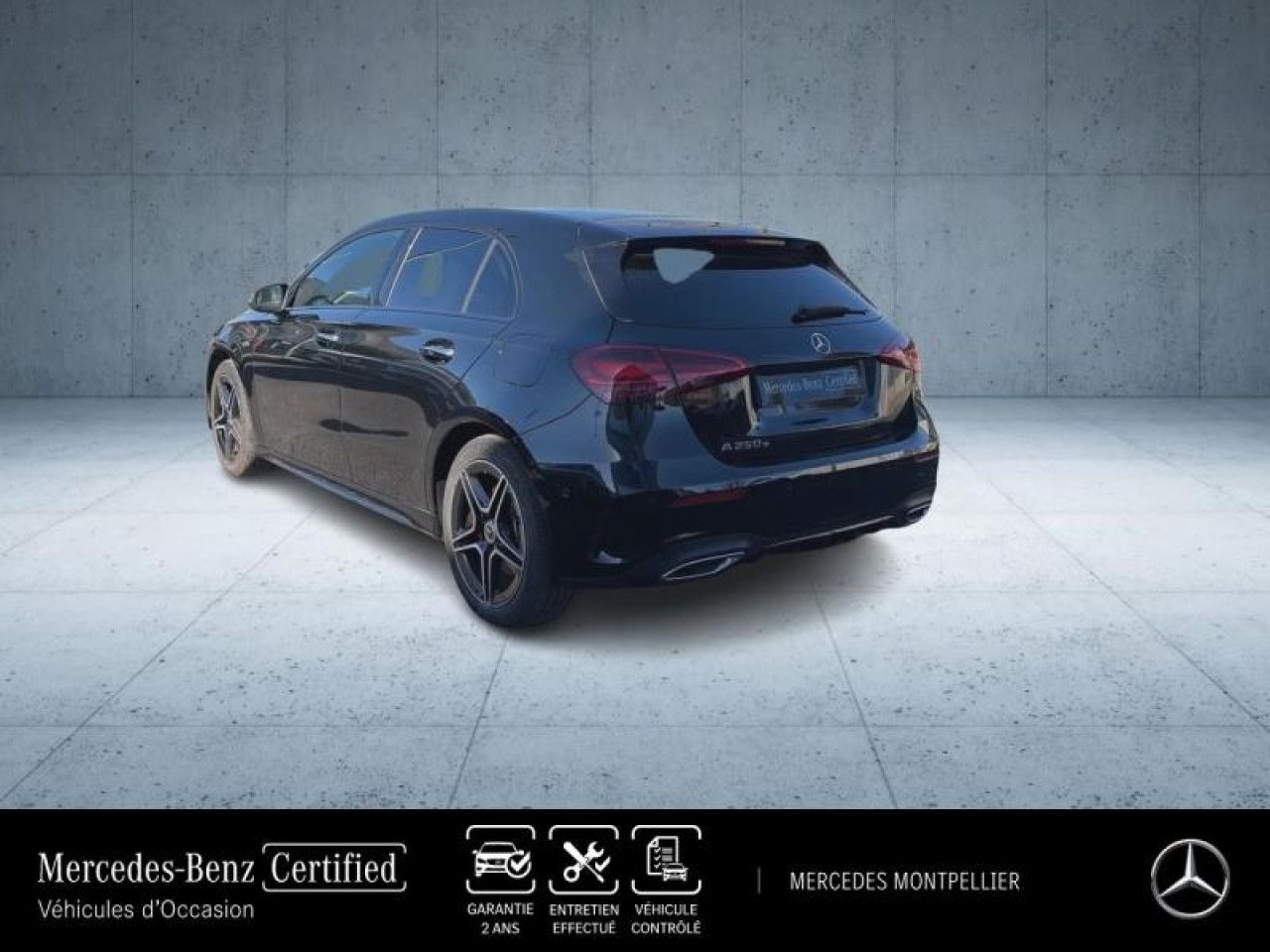 Photo du v&eacute;hicule 3 / 18