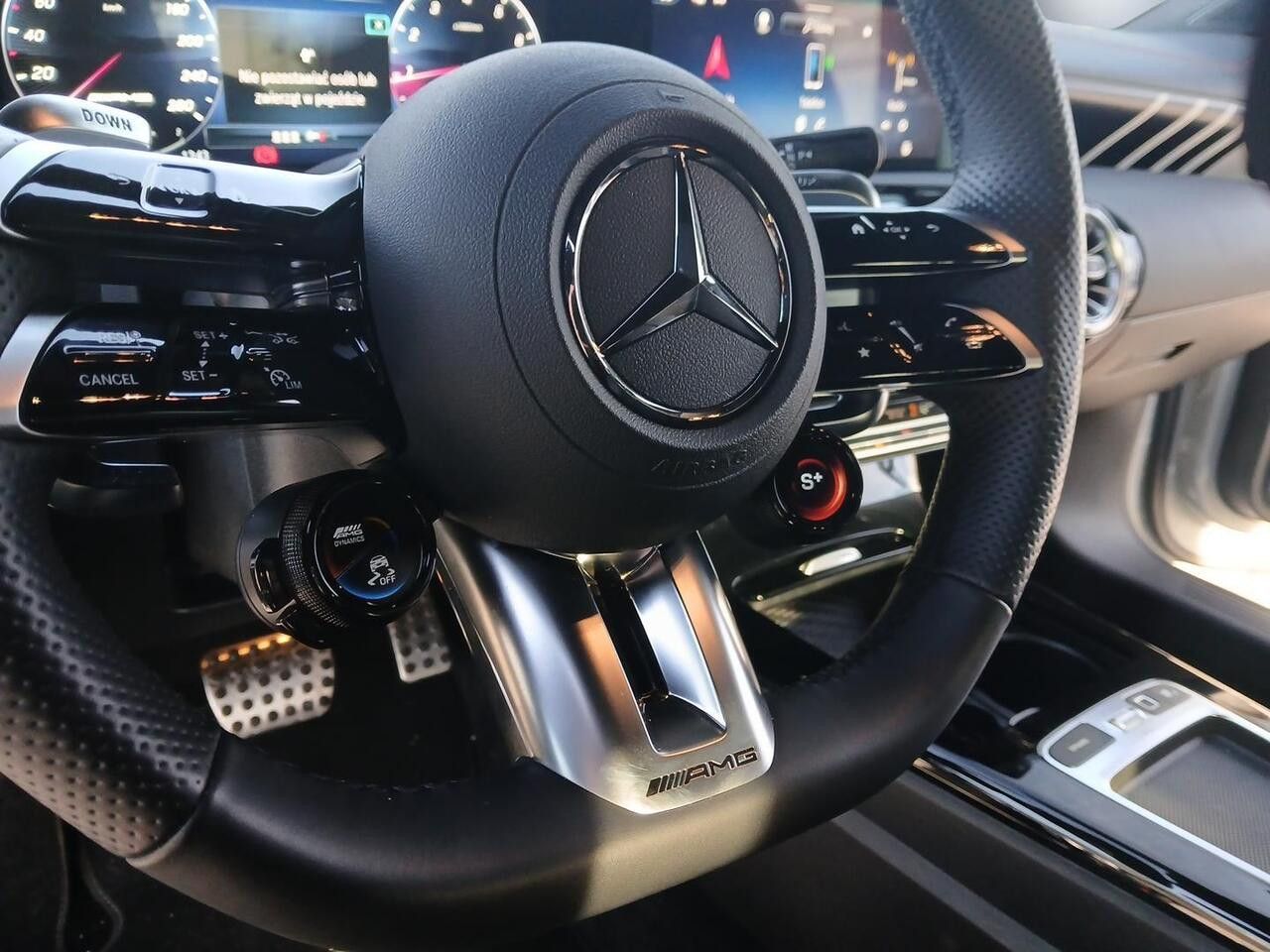 Zdjęcie pojazdu 18 / 23